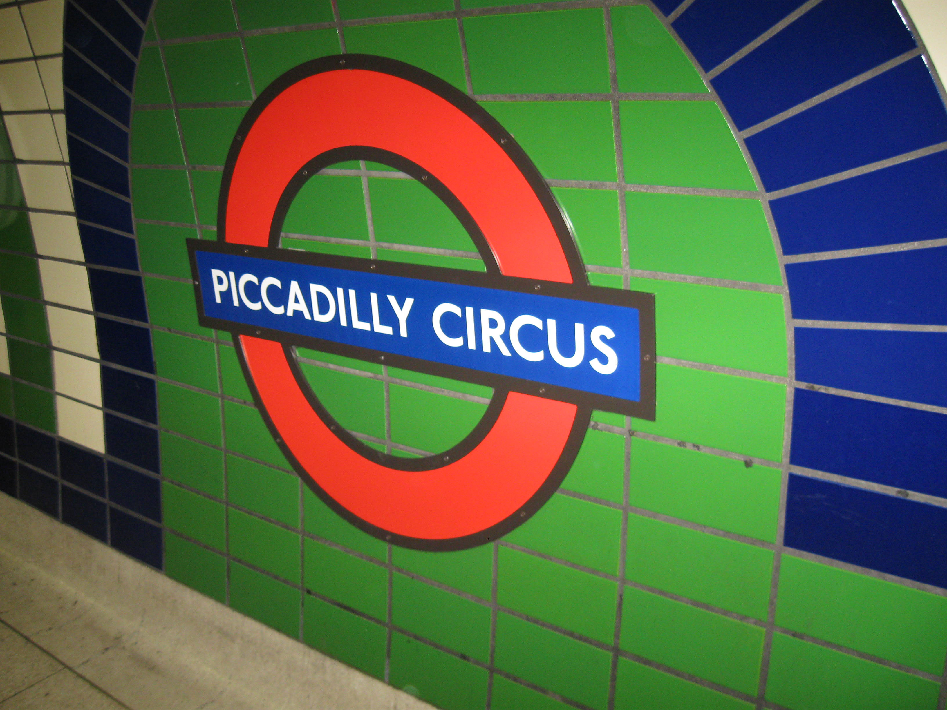 Piccadilly Circus